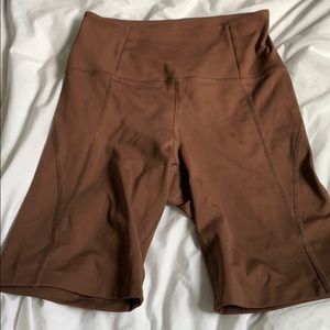 Girlfriend High Rise Bike Short in Valley, XS